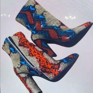 Nocona Multicolor Heeled Boots